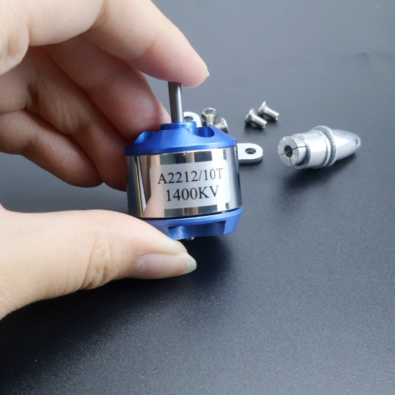 1/3 قطعة محرك بدون فرشاة 1400K - مراجعة Remote Control Toys وسعره