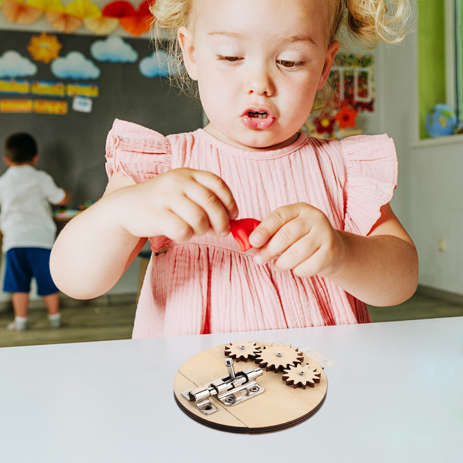 مجموعة لوحات أنشطة خشبية حسية  - مراجعة Montessori Wooden Busy Board Toddler وسعره